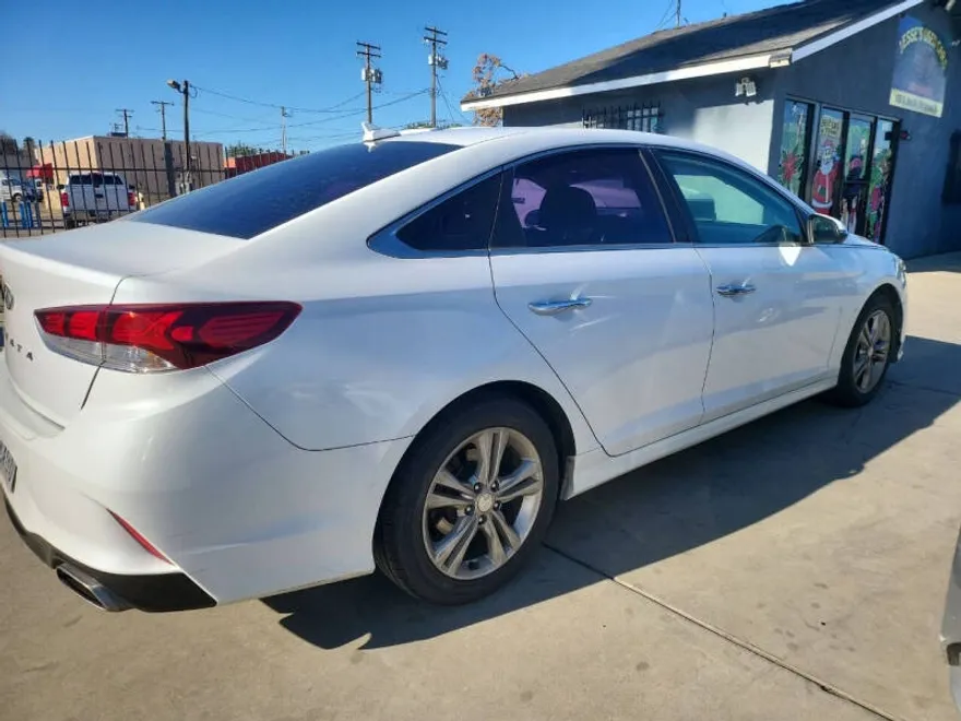 2018 Hyundai Sonata SEL photo 1