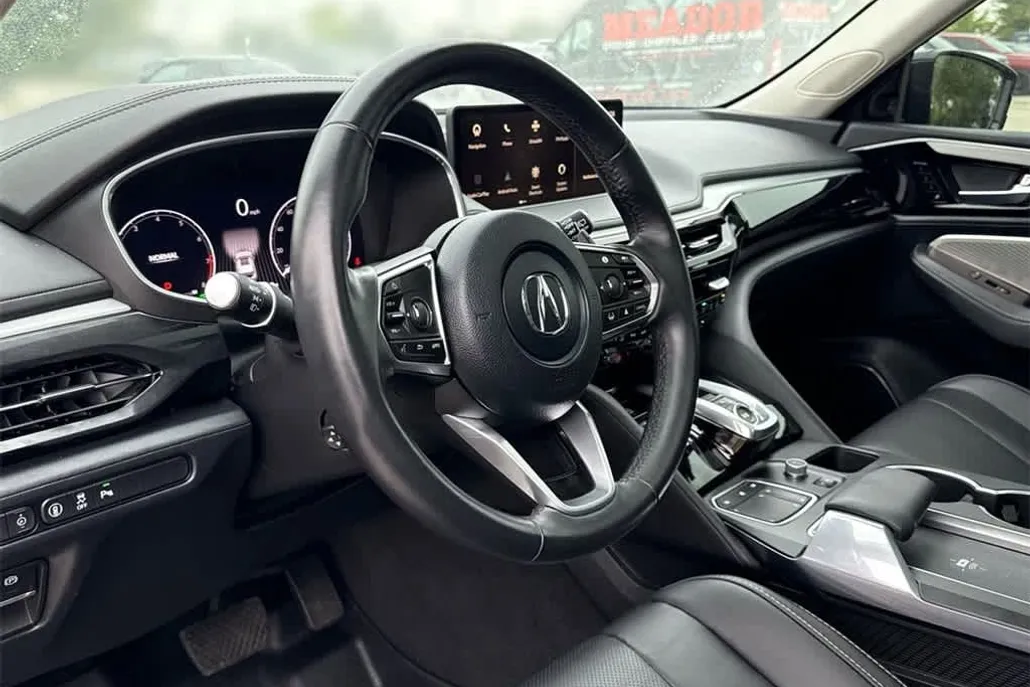 2023 Acura MDX Technology photo 1