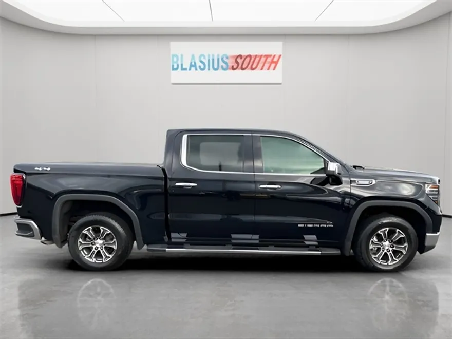 2022 Gmc Sierra 1500 SLT photo 1