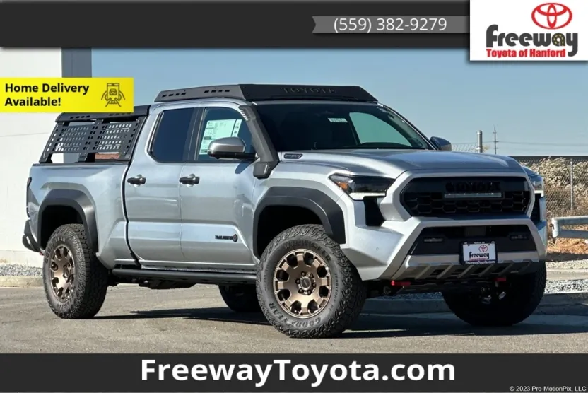 2025 Toyota Tacoma Trailhunter photo 1