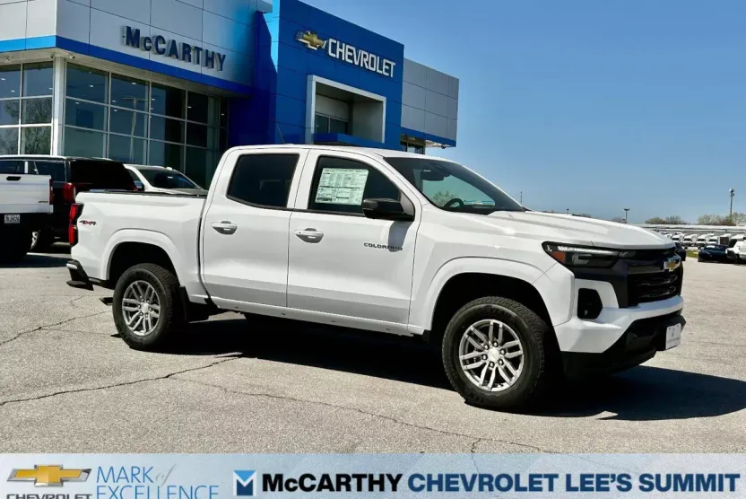 2025 Chevrolet Colorado Work Truck LT photo 1