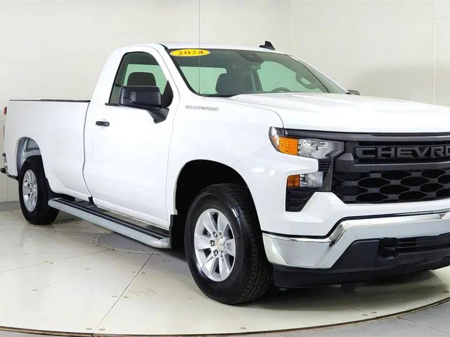 2024 Chevrolet Silverado 1500 photo 1