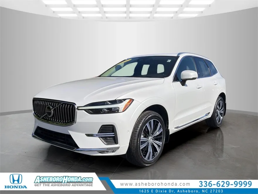 2022 Volvo XC60 B5 Inscription photo 1