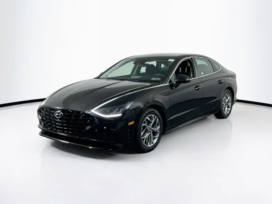 2022 Hyundai Sonata SEL photo 1