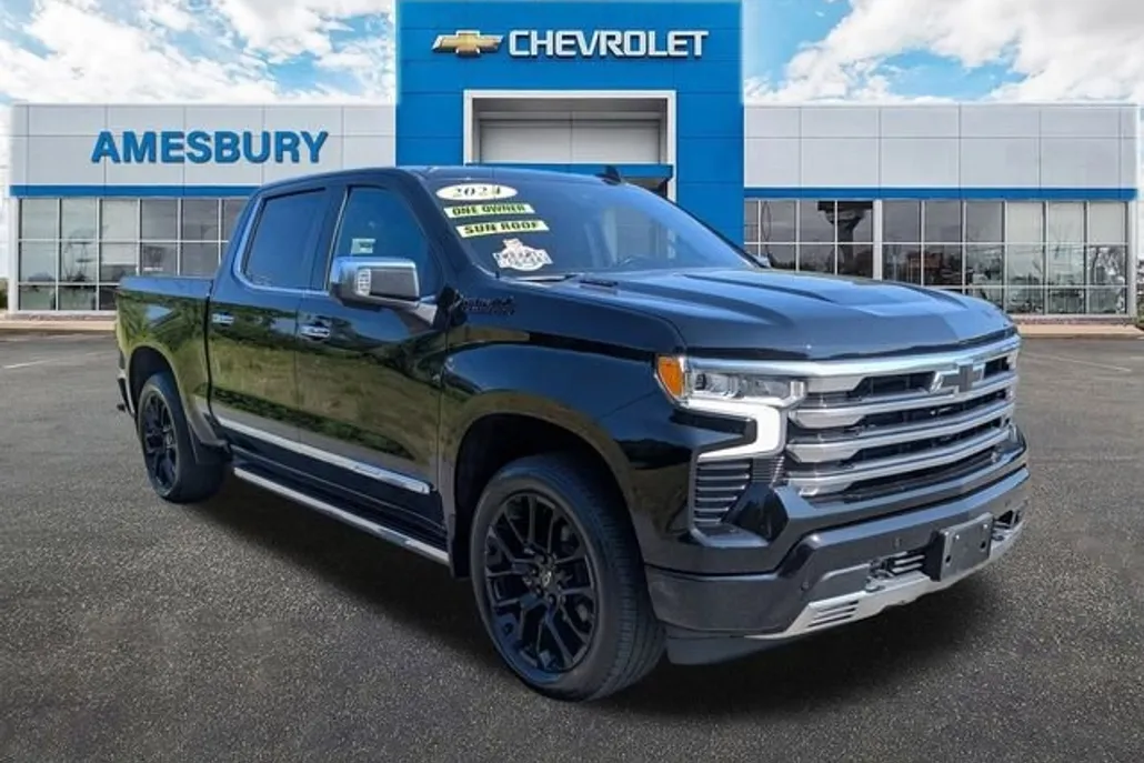 2024 Chevrolet Silverado 1500 High Country photo 1
