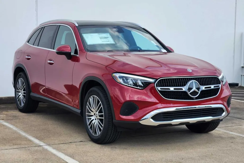 2026 Mercedes Benz GLC 300 photo 1