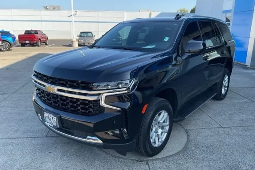 2023 Chevrolet Tahoe LS photo 1