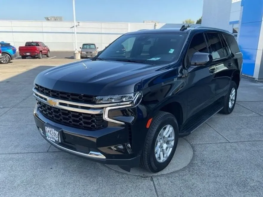 2023 Chevrolet Tahoe LS photo 1