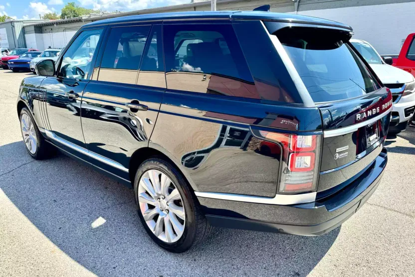 2017 Land Rover Range Rover SuperCharged photo 1