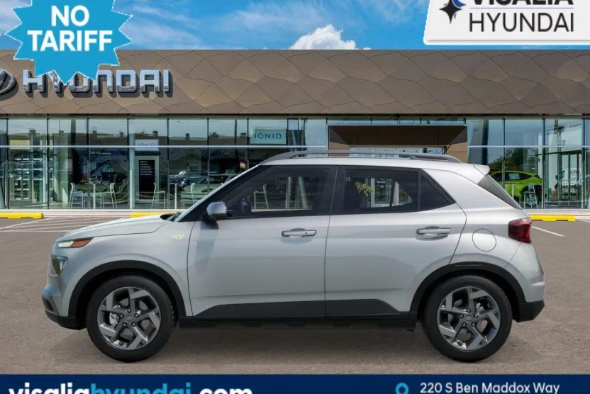 2025 Hyundai Venue SEL photo 1
