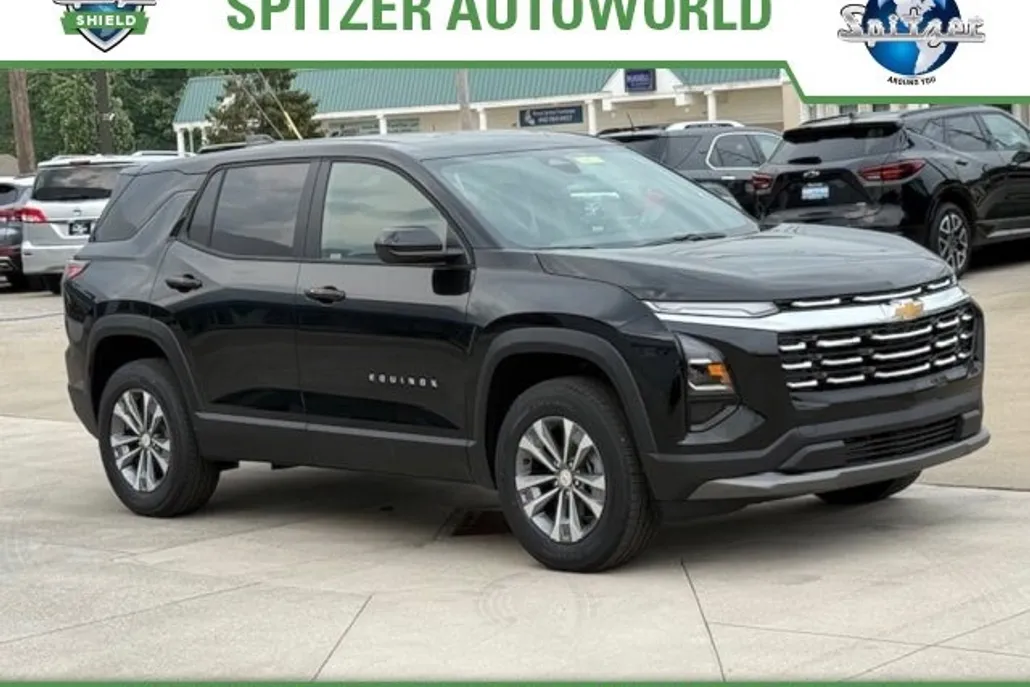 2026 Chevrolet Equinox LT photo 1
