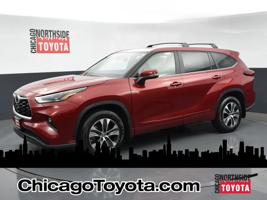 2023 Toyota Highlander XLE photo 1