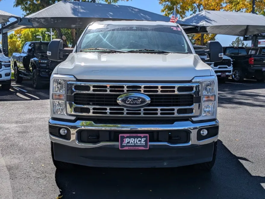 2023 Ford F-350 XLT photo 1