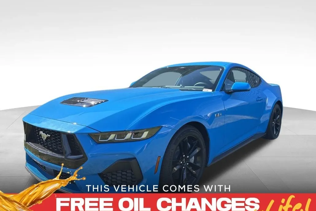 2025 Ford Mustang GT photo 1