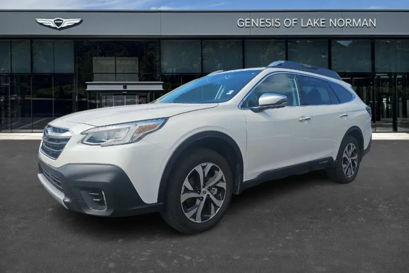 2021 Subaru Outback Touring photo 1