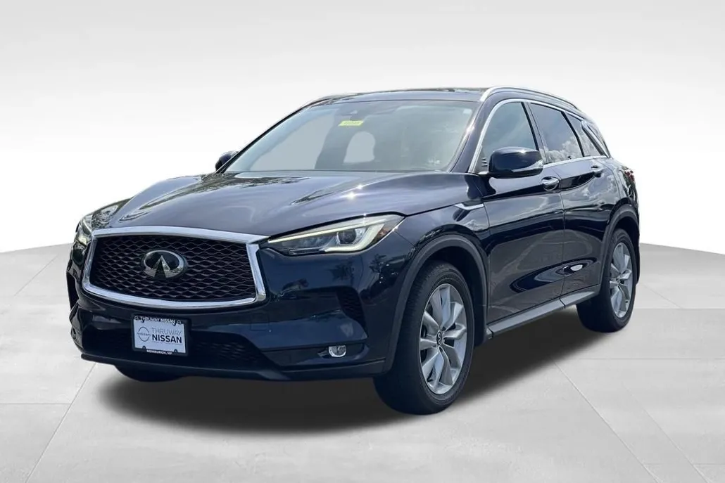 2022 Infiniti QX50 Luxe photo 1