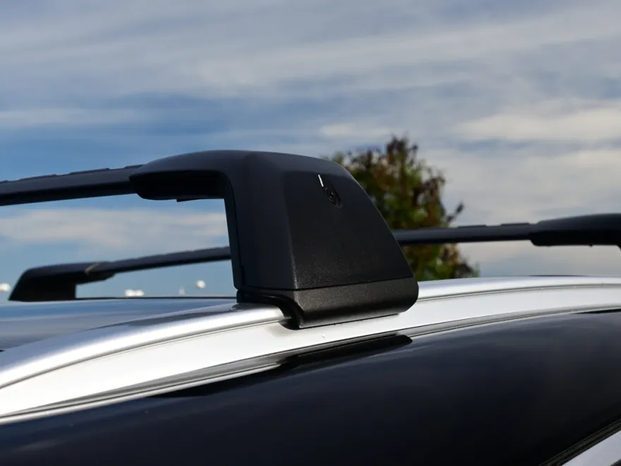 2026 Nissan Kicks SR photo 1