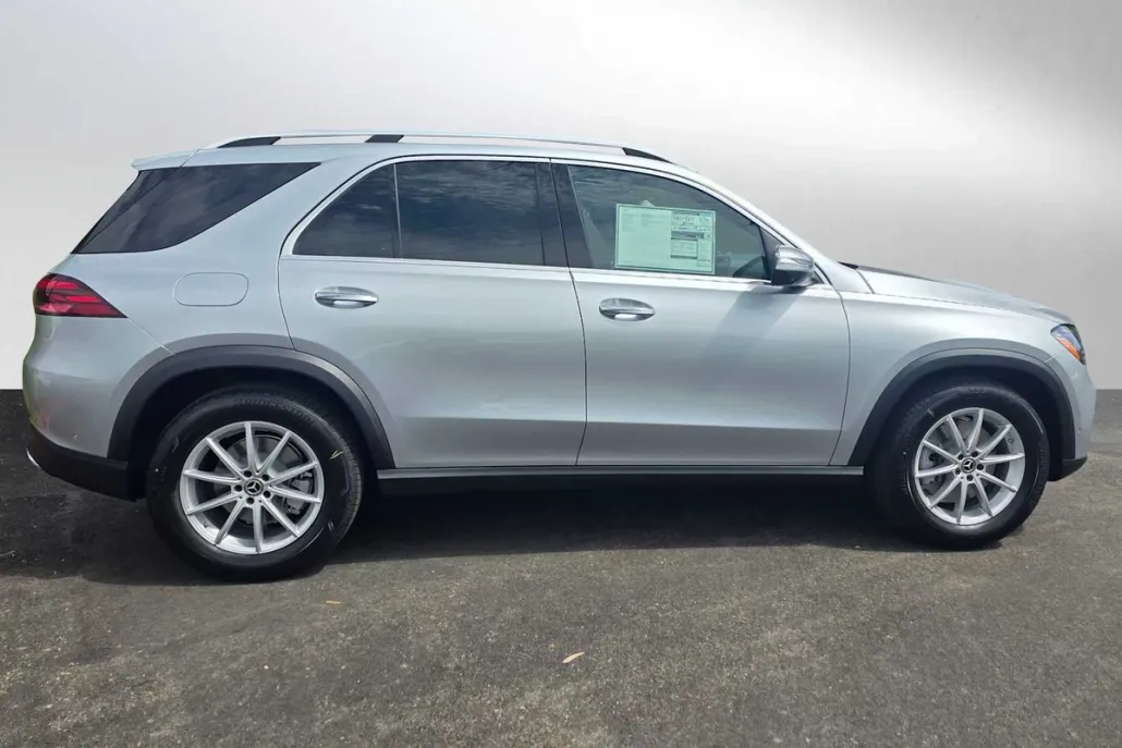 2026 Mercedes Benz GLE 450e 4MATIC photo 1