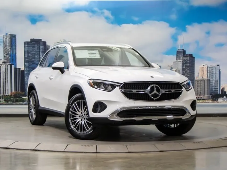 2025 Mercedes Benz GLC 300 4MATIC photo 1