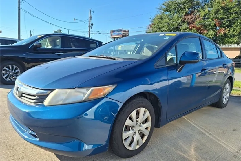 2012 Honda Civic LX photo 1