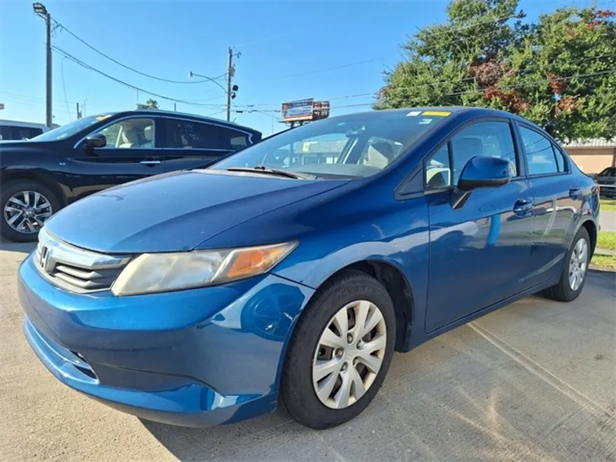 2012 Honda Civic LX photo 1