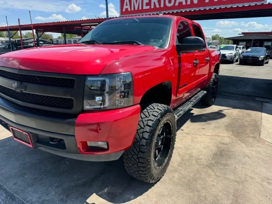 2008 Chevrolet Silverado 1500 LTZ photo 1