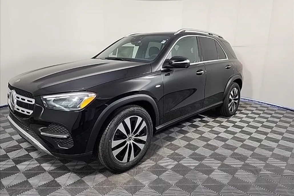 2025 Mercedes Benz GLE 450e 4MATIC photo 1