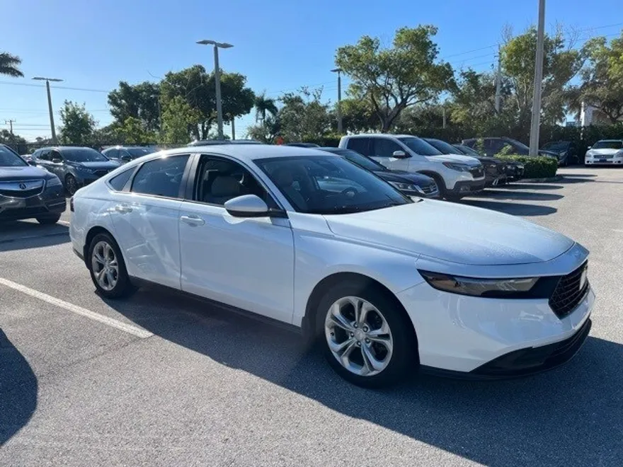 2024 Honda Accord LX photo 1