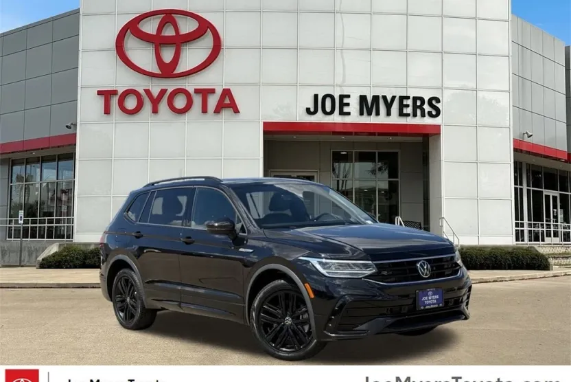 2022 Volkswagen Tiguan SE R-Line Black photo 1