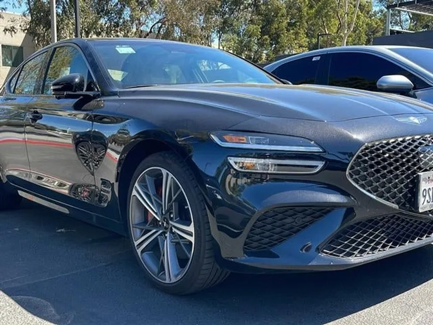 2025 Genesis G70 3.3T Sport Advanced photo 1