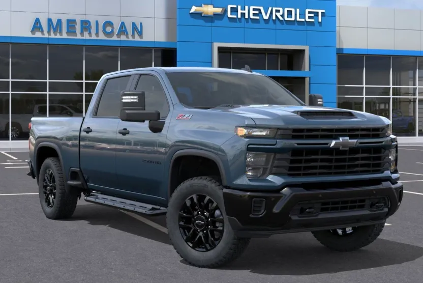 2026 Chevrolet Silverado 2500HD Custom photo 1