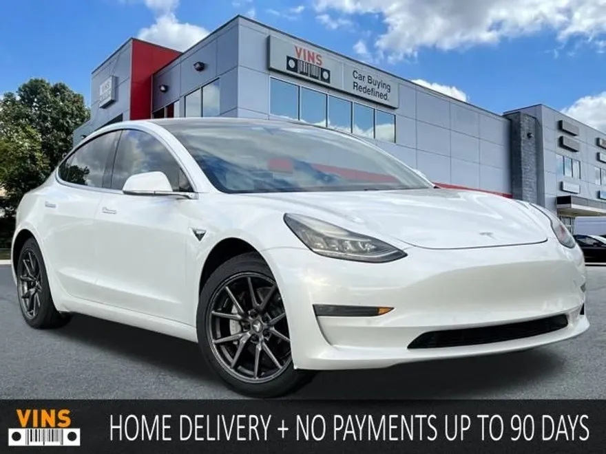 2019 Tesla Model 3 Standard Range Plus photo 1