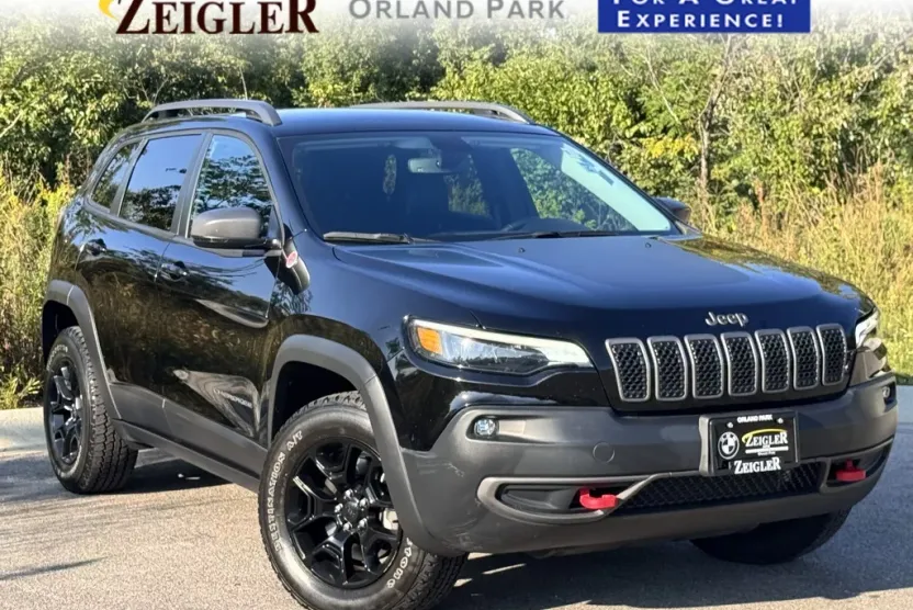 2019 Jeep Cherokee Trailhawk photo 1