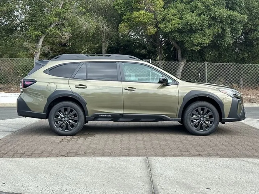 2025 Subaru Outback Onyx Edition XT photo 1