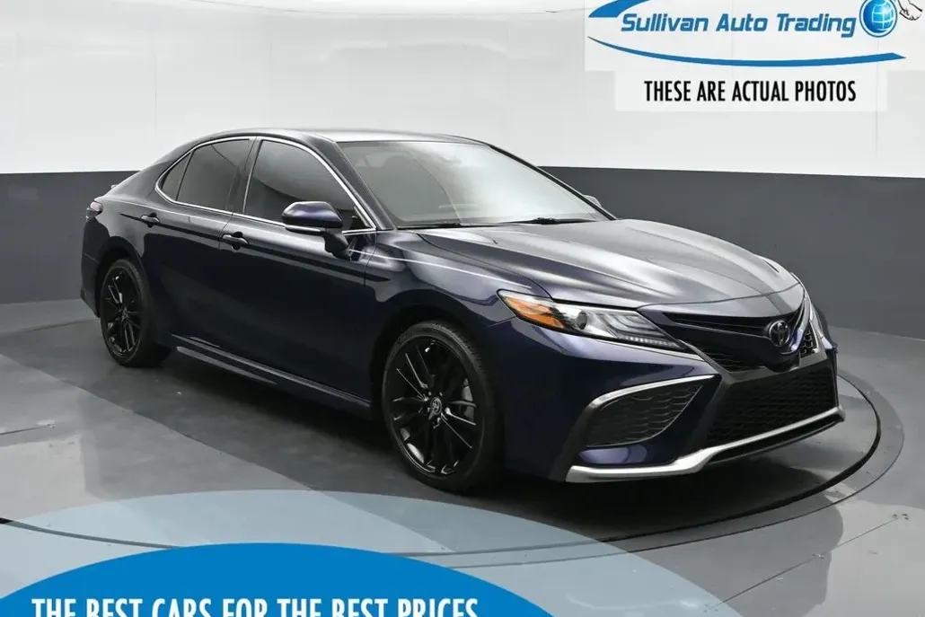 2021 Toyota Camry XSE photo 1