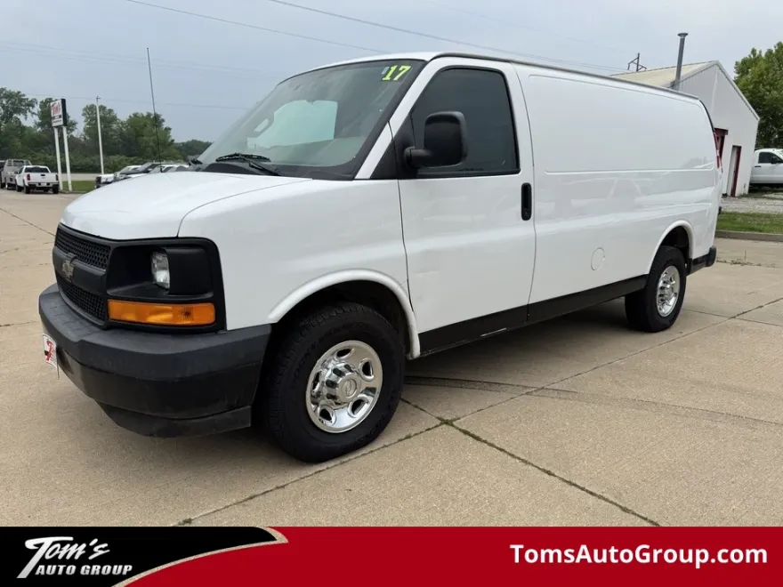 2017 Chevrolet Express Cargo Van photo 1