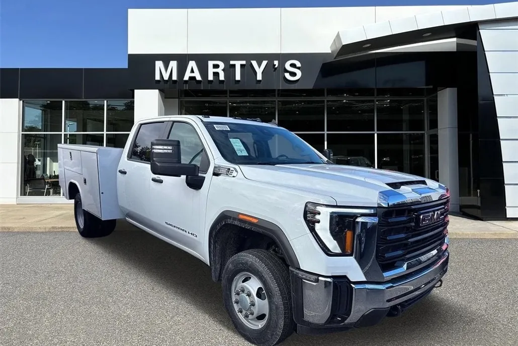 2025 Gmc Sierra 3500 HD Pro photo 1