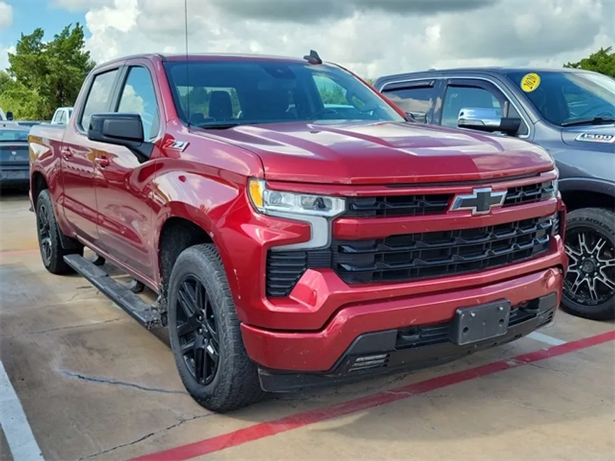 2023 Chevrolet Silverado 1500 RST photo 1