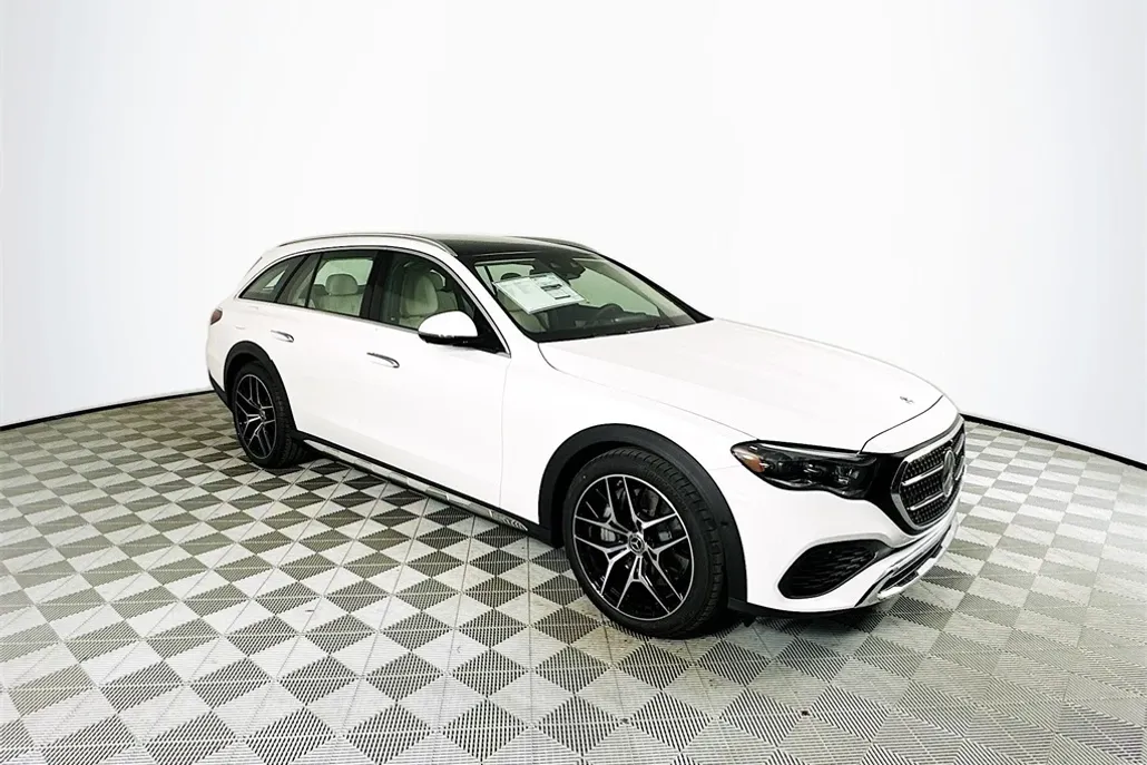 2026 Mercedes Benz E 4MATIC All-Terrain Wagon photo 1
