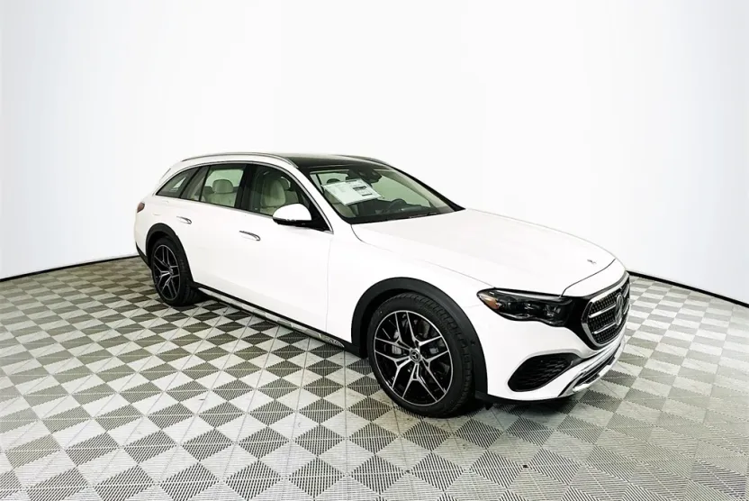 2026 Mercedes Benz E 4MATIC All-Terrain Wagon photo 1