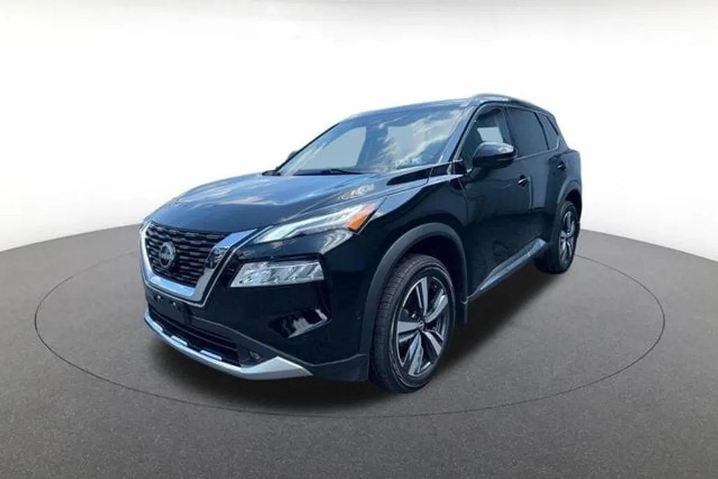 2022 Nissan Rogue Platinum photo 1