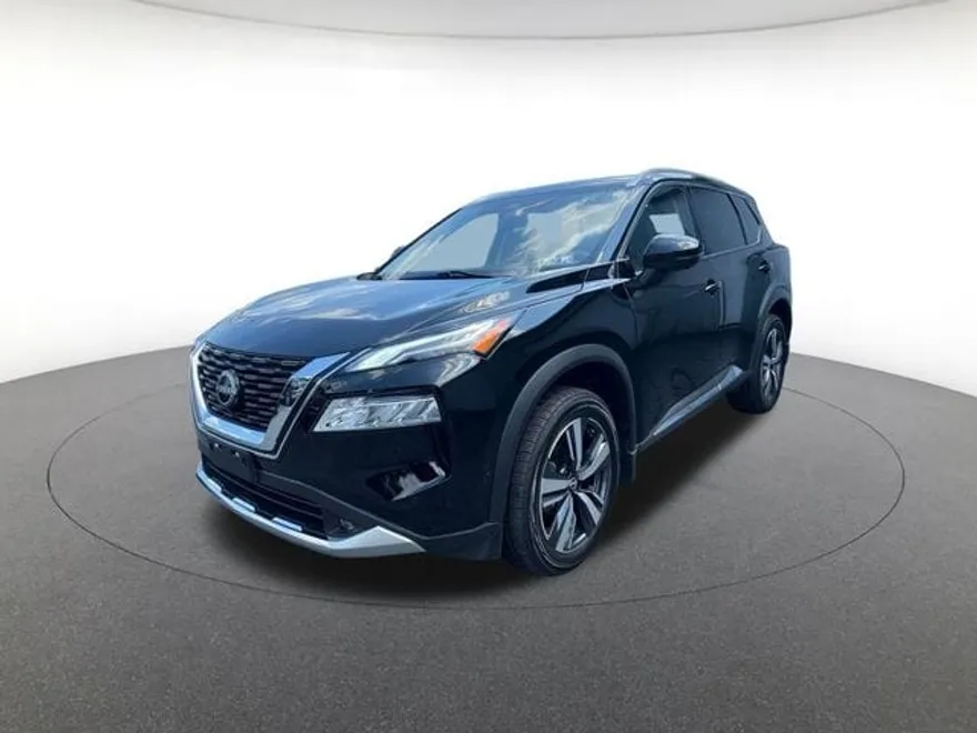 2022 Nissan Rogue Platinum photo 1