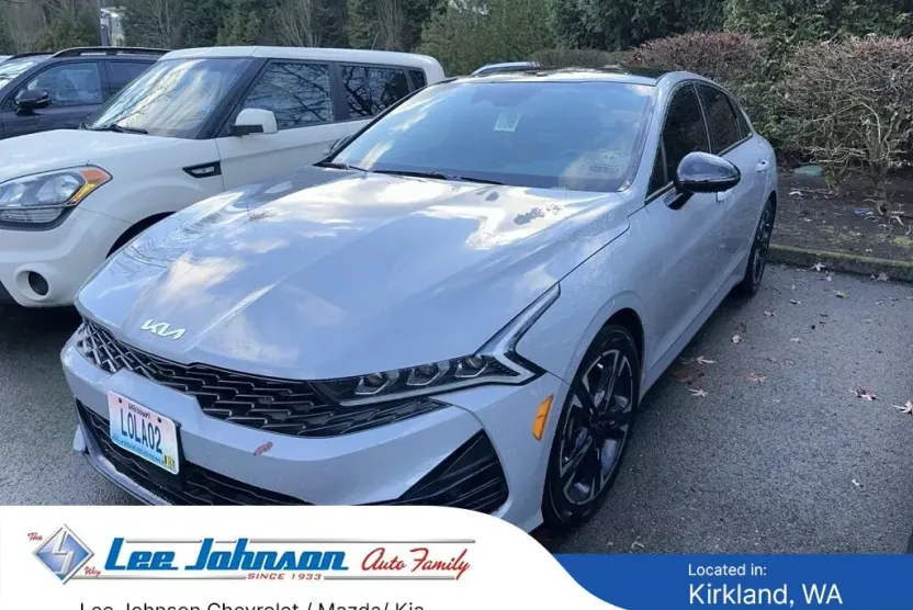 2022 Kia K5 GT-Line photo 1
