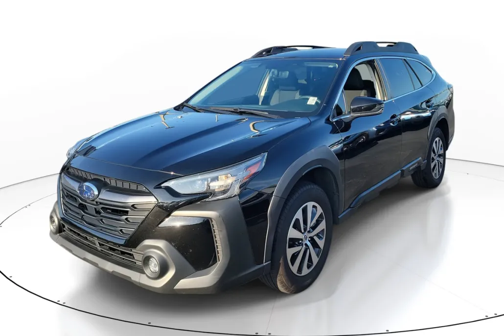 2024 Subaru Outback Premium photo 1