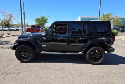 2021 Jeep Wrangler Unlimited Sahara 4xe photo 3