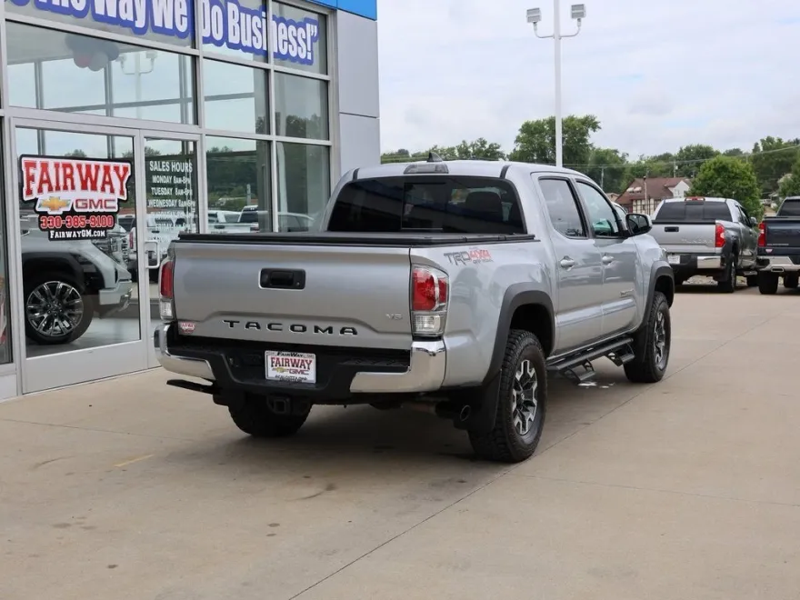 2023 Toyota Tacoma TRD Off-Road photo 1