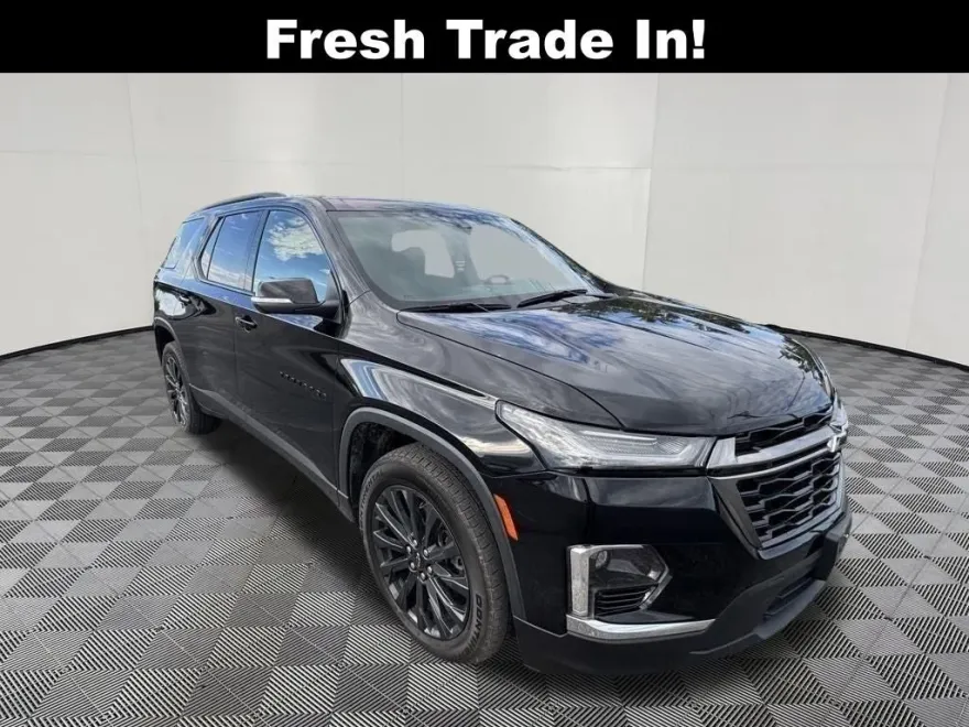 2023 Chevrolet Traverse RS photo 1