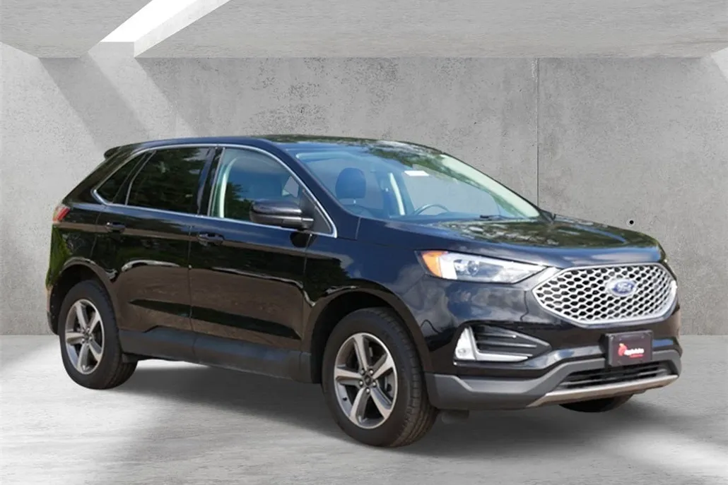 2023 Ford Edge SEL photo 1