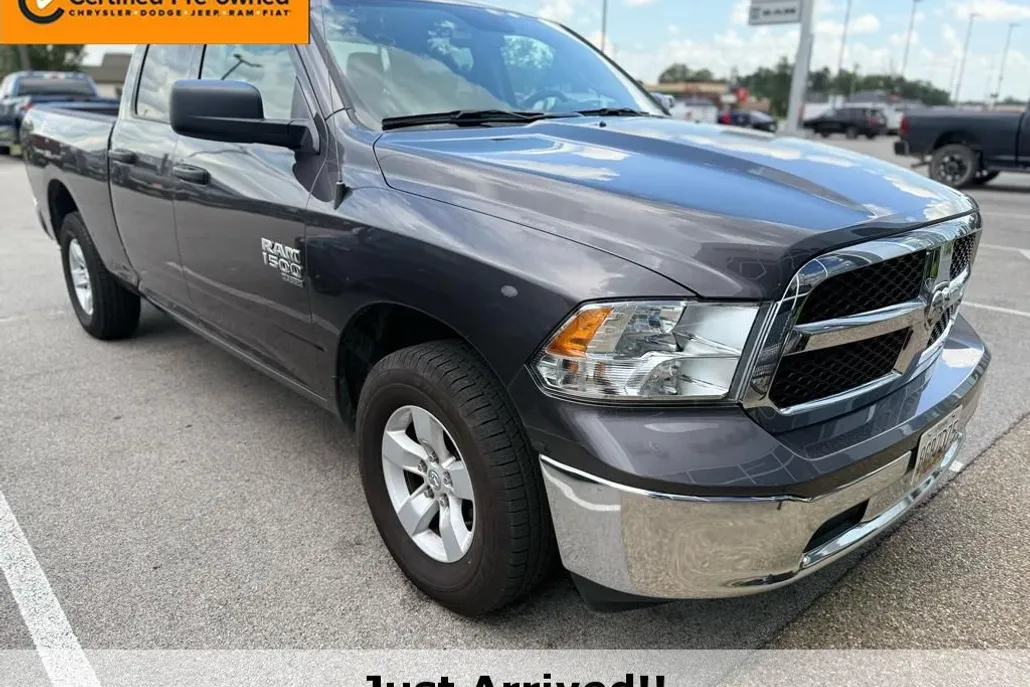 2024 Ram 1500 Classic SLT photo 1