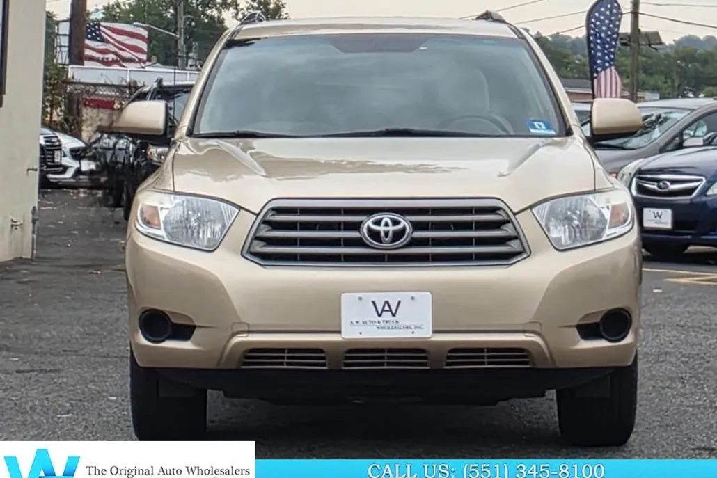 2009 Toyota Highlander Base photo 1